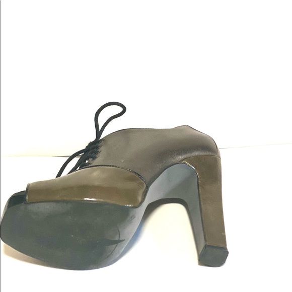 Vince Camuto heeled Booties - Picture 9 of 9